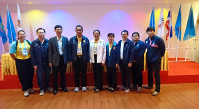 ผู้บริหารและทีมงานการกีฬาแห่งประเทศไทย พร้อมด้วยผู้บริหารสาธารณสุข จ.นครสวรรค์
