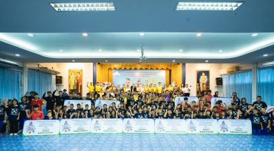 สนามที่สี่ กองทุนพัฒนาการกีฬาแห่งชาติ CSR “สืบสาน สร้างเสริม เติมต่อ ” มอบอุปกรณ์กีฬาที่ได้มาตรฐานให้กับโรงเรียนที่ประสบภัยน้ำท่วม จังหวัดน่าน