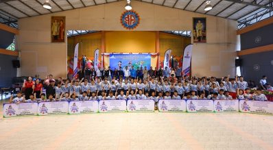 เปิดสนามสอง กองทุนพัฒนาการกีฬาแห่งชาติ CSR “สืบสาน สร้างเสริม เติมต่อ ” มอบอุปกรณ์กีฬาที่ได้มาตรฐานให้กับโรงเรียนที่ประสบภัยน้ำท่วม จังหวัดเชียงราย