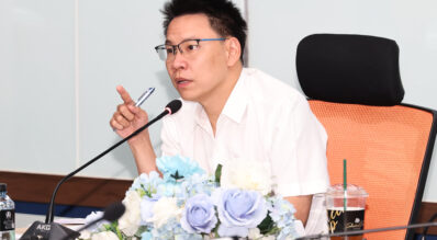 รมว.อรรถกร นั่งหัวโต๊ะประชุมคณะอนุกรรมการพิจารณาปรับปรุง แก้ไข ประกาศคณะกรรมการบริหารกองทุนพัฒนาการกีฬาแห่งชาติ เรื่อง หลักเกณฑ์ วิธีการ และเงื่อนไขการให้เงินรางวัลแก่นักกีฬา บุคลากรกีฬา และสมาคมกีฬาที่ใช้คำว่า “แห่งประเทศไทย” พ.ศ. 2565